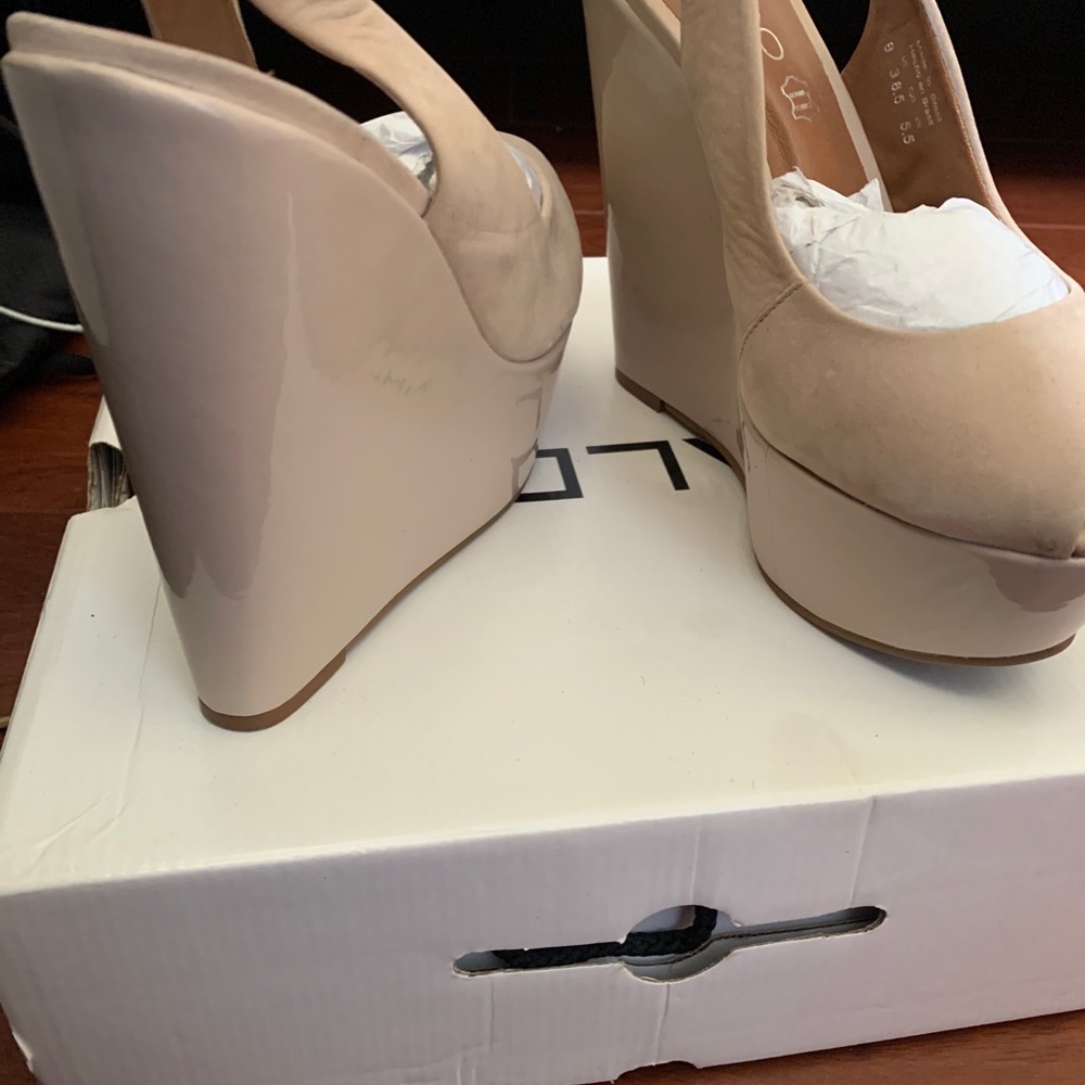ALDO Heels - Picture 4 of 7